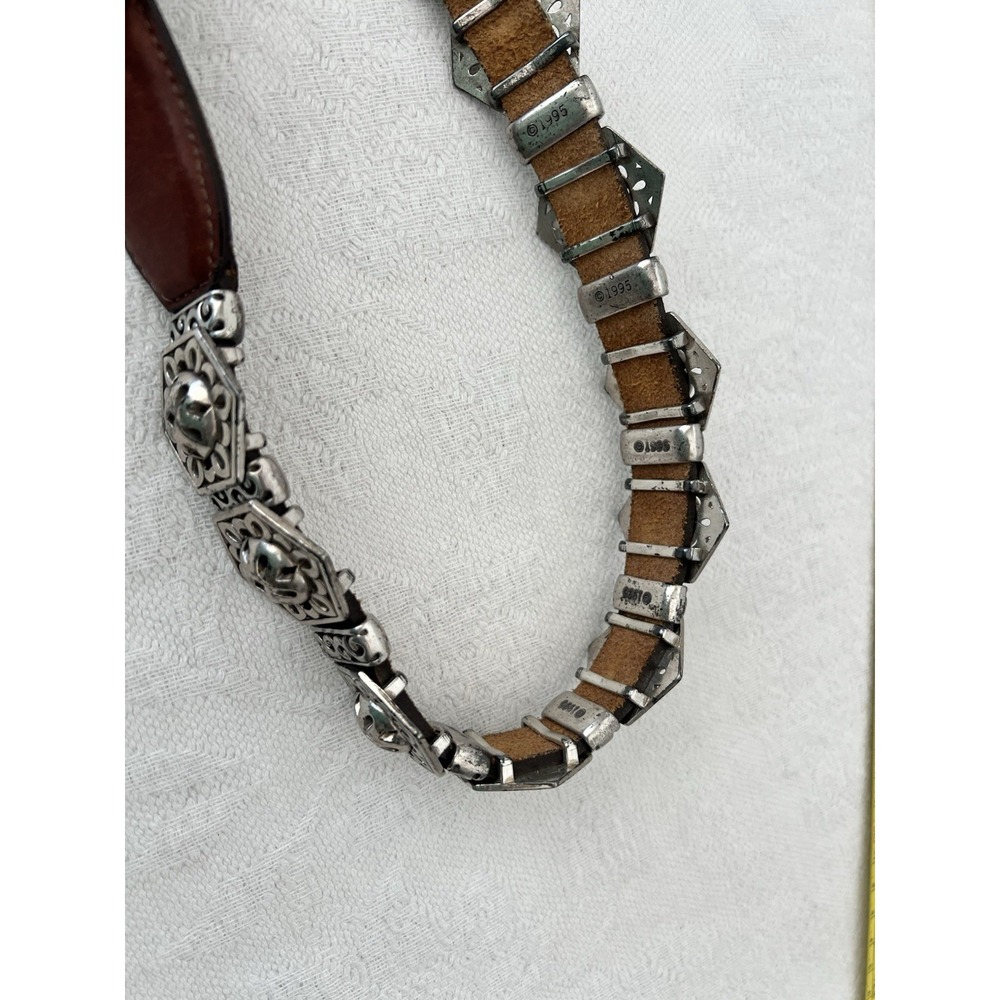 VINTAGE 1995 Brighton Women's Medium 31.5" 34.5" Concho Leather Belt Silver Tone - Picture 14 of 16